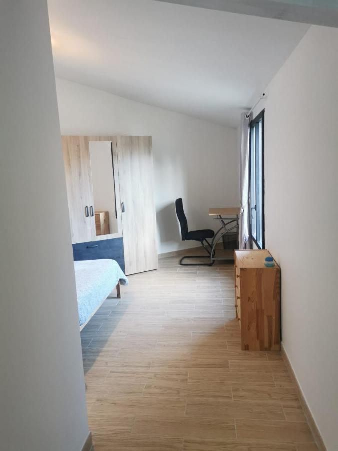 Maison Independante Avec Piscine, 10Min Avignon Pujaut Εξωτερικό φωτογραφία